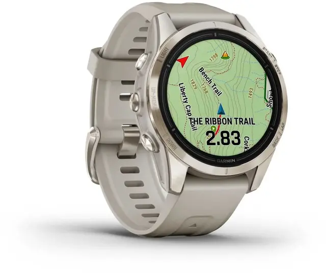 Garmin epix Pro Gen 2 Sapphire Edt 42mm Soft Gold med lys sandfarget rem 