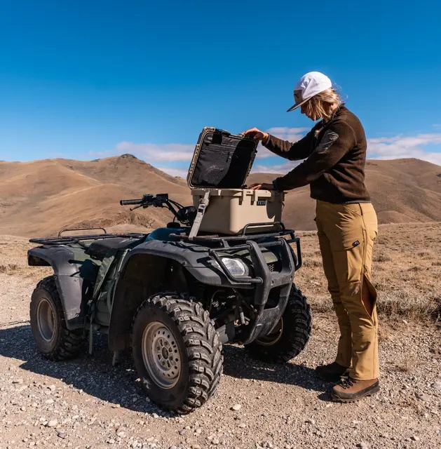 Yeti LoadOut GoBox 2.0 30 Tan Vanntett og sikker oppbevaringsboks 